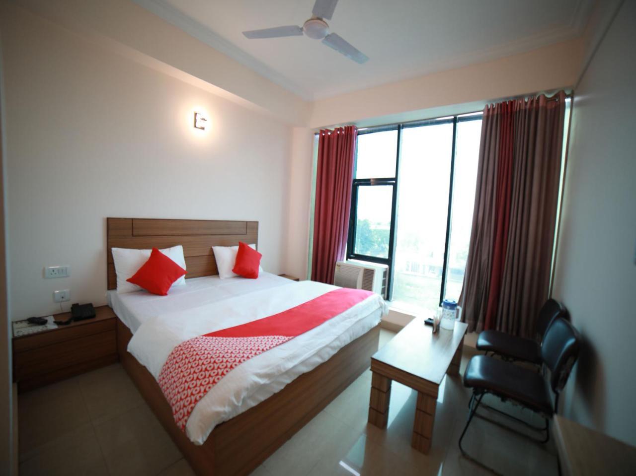 جامو Oyo 15561 Corporate Villa المظهر الخارجي الصورة