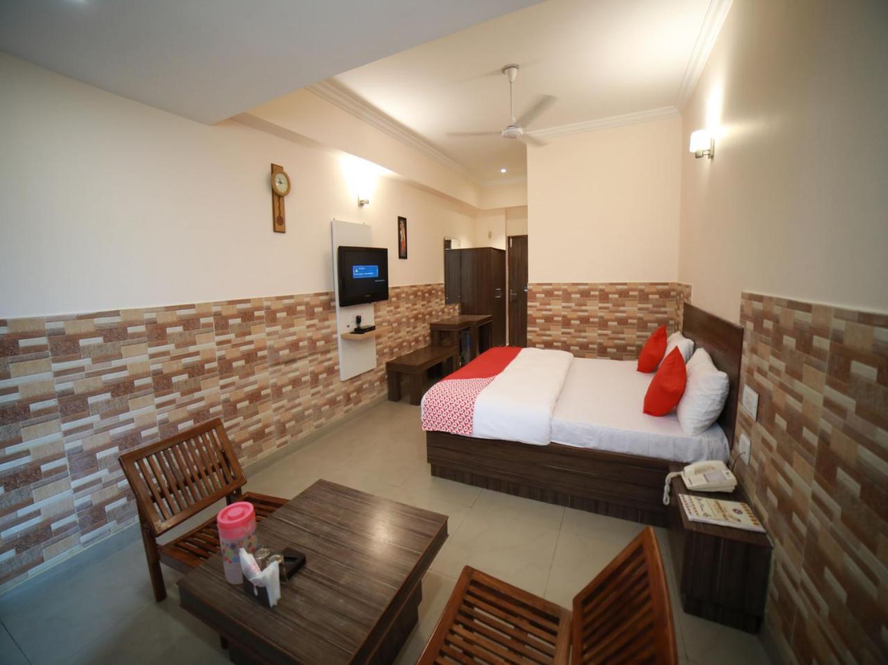 جامو Oyo 15561 Corporate Villa المظهر الخارجي الصورة