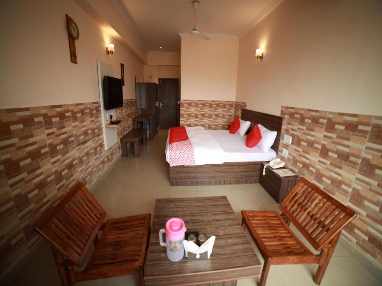 جامو Oyo 15561 Corporate Villa المظهر الخارجي الصورة