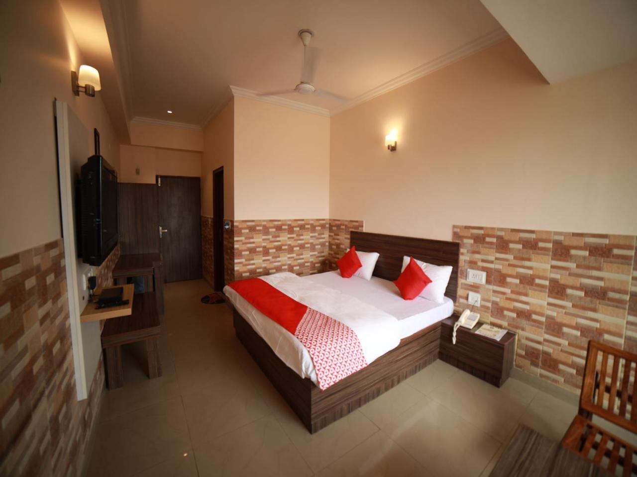 جامو Oyo 15561 Corporate Villa المظهر الخارجي الصورة